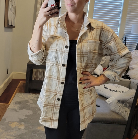 Plaid Button Up Shacket - Picture 10 of 16
